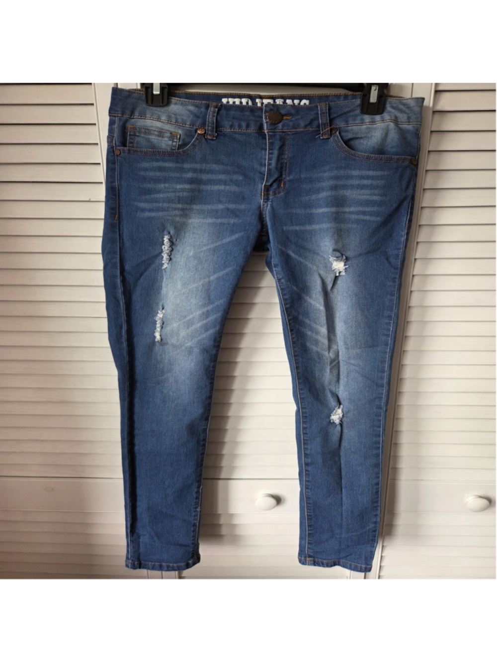 Women's VIP Jeans Distressed Ankle Jeans Size 9/10 Blue